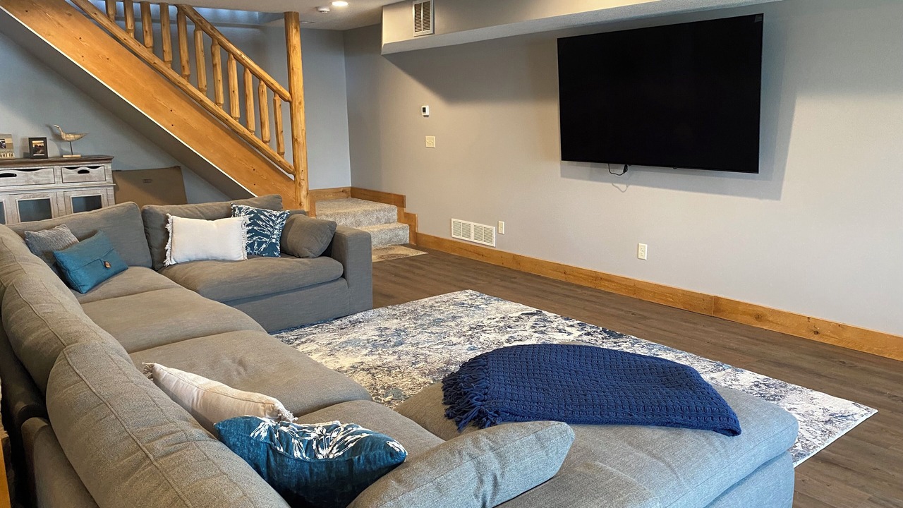 Photo of Livingroom in Crane Lake