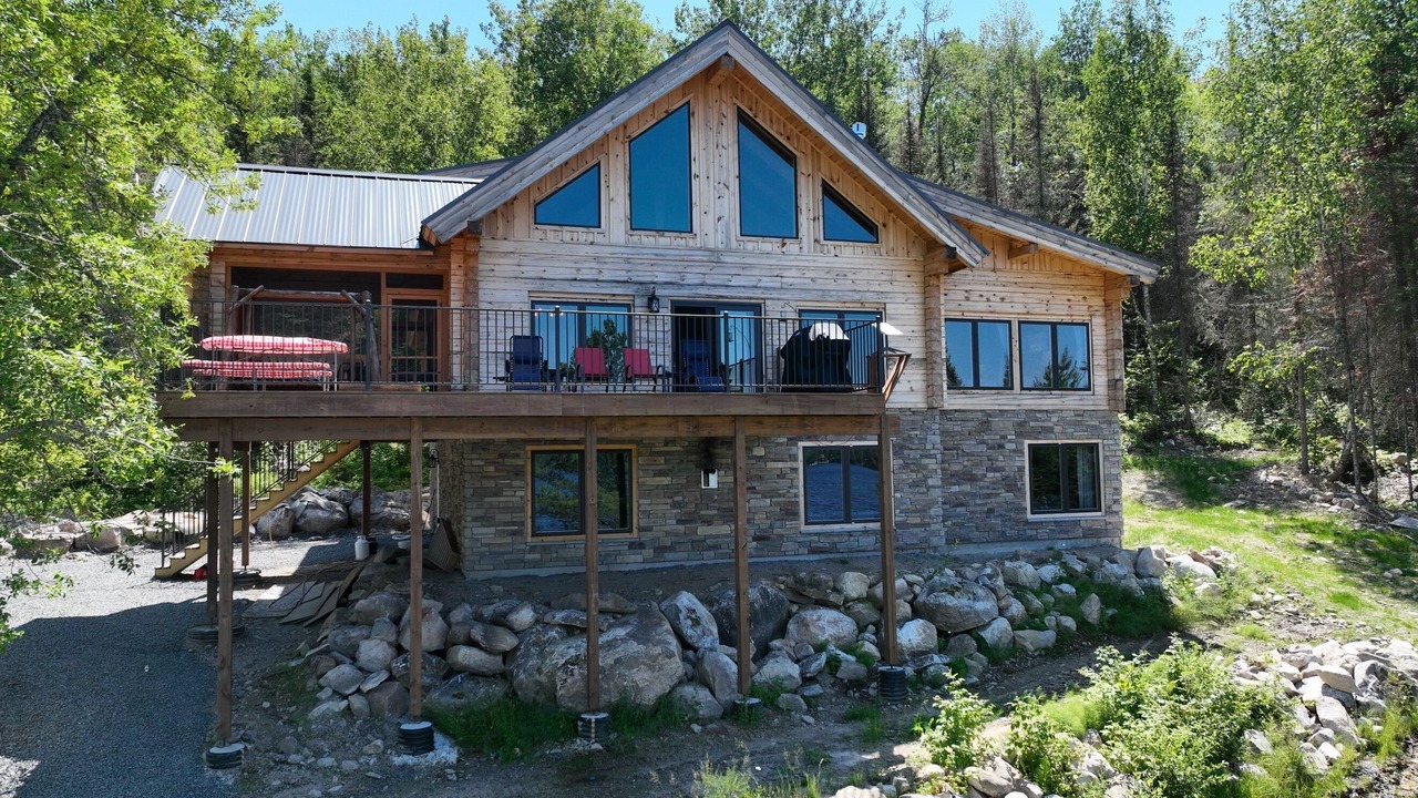 Photo of Outdoor in Crane Lake