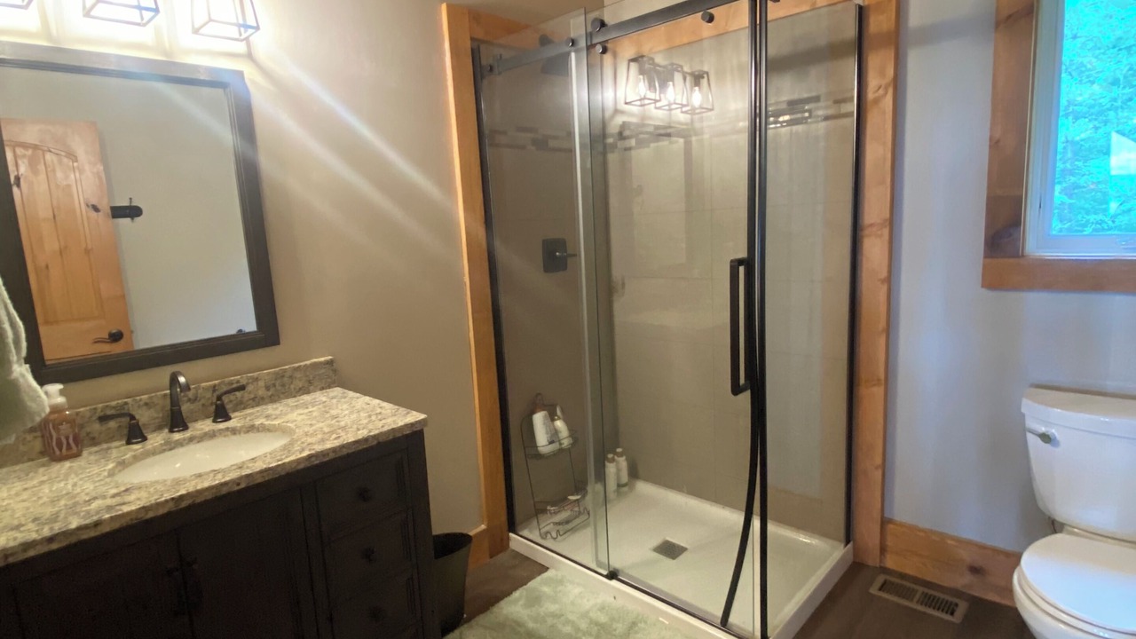 Photo of Bathroom in Crane Lake