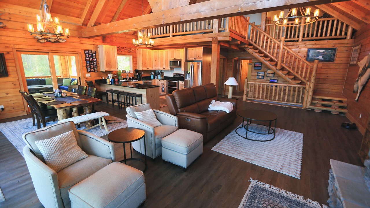 Photo of Livingroom in Crane Lake