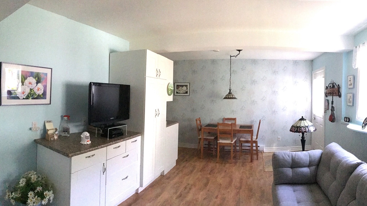 Photo of Livingroom in Vankleek Hill