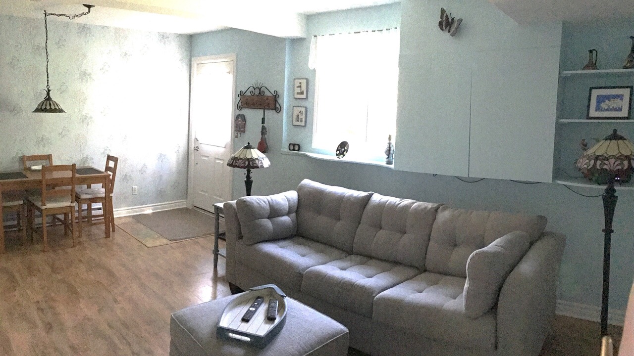 Photo of Livingroom in Vankleek Hill