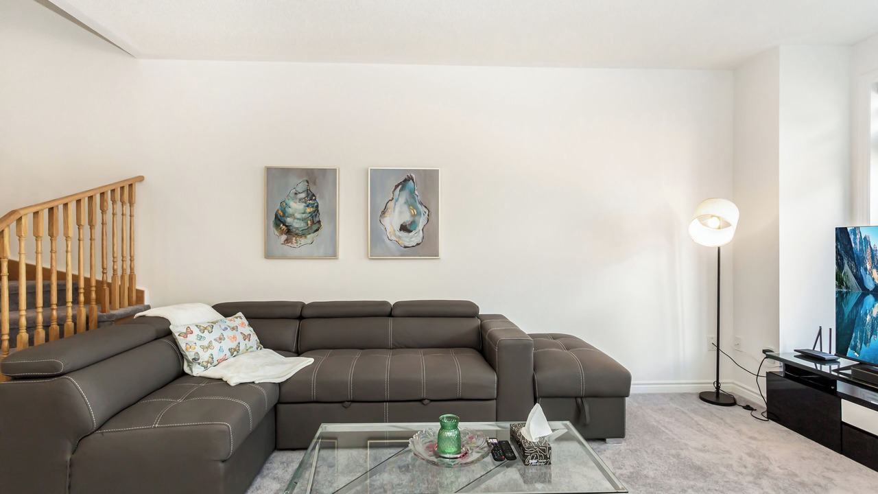 Photo of Livingroom in Niagara Falls