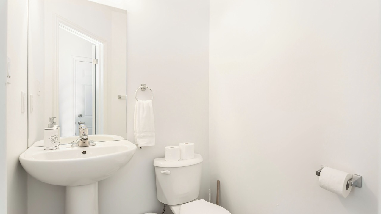 Photo of Bathroom in Niagara Falls