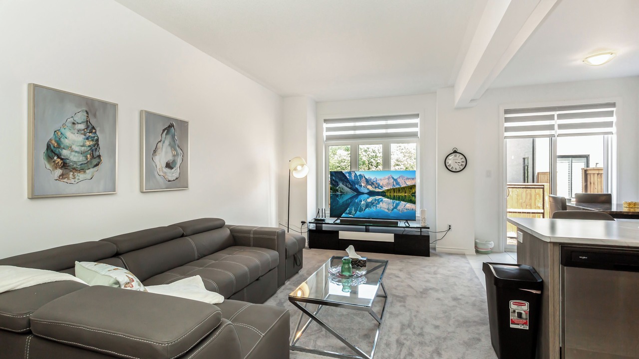 Photo of Livingroom in Niagara Falls