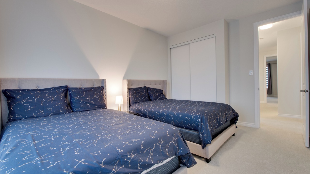 Photo of Bedroom in Ottawa Division