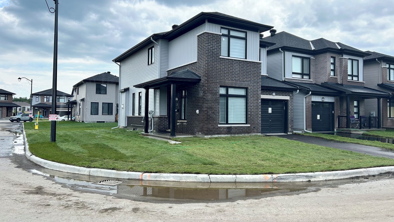 Photo of Outdoor in Ottawa Division