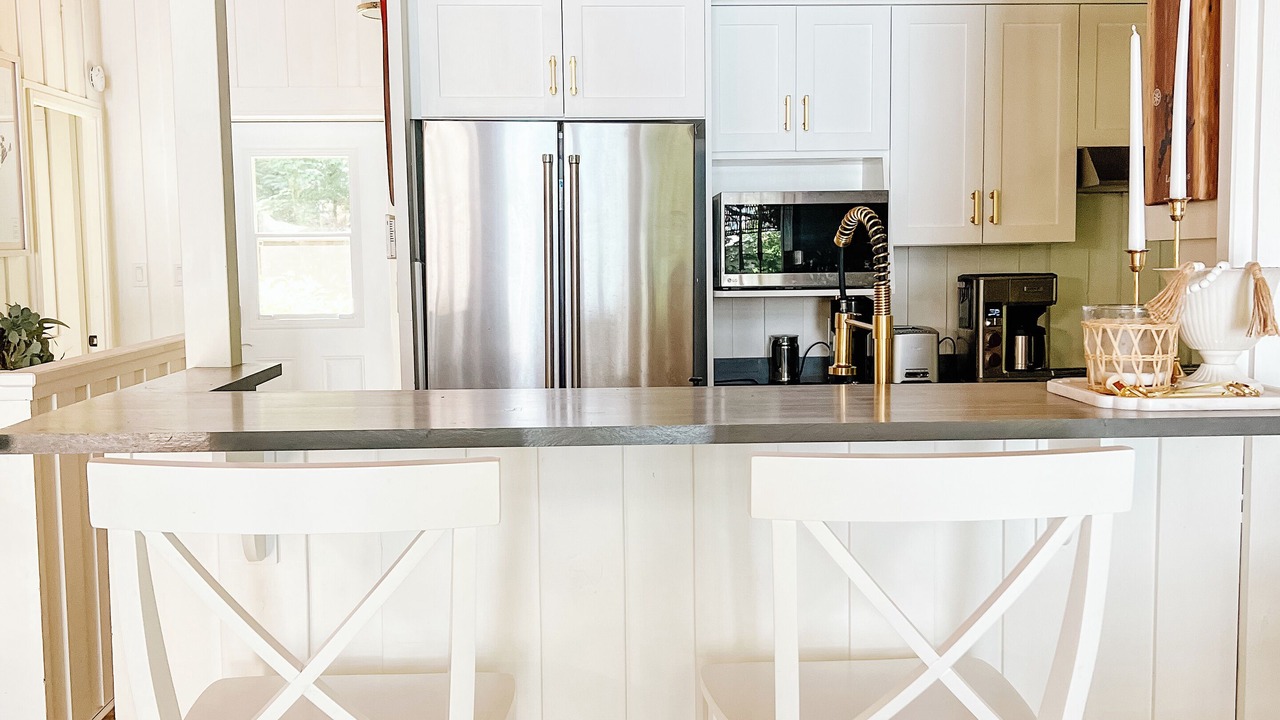 Photo of Kitchen in Lake of Bays