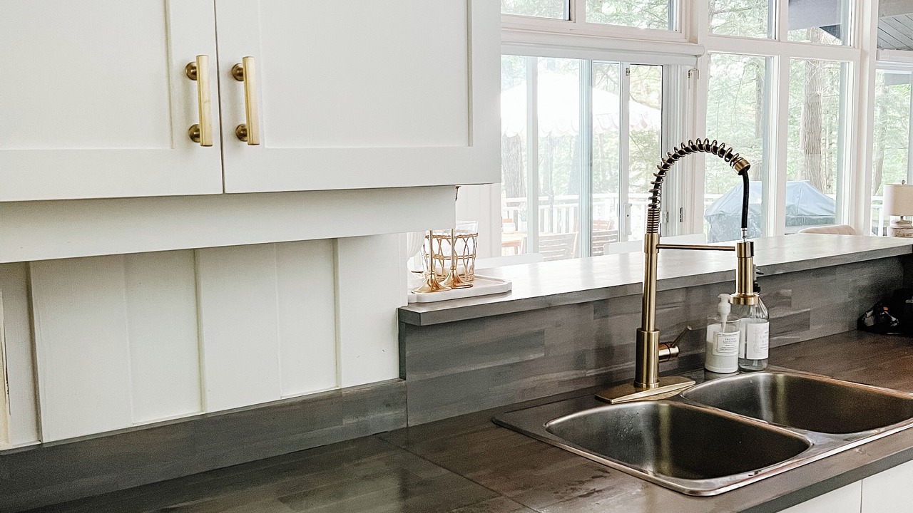 Photo of Kitchen in Lake of Bays