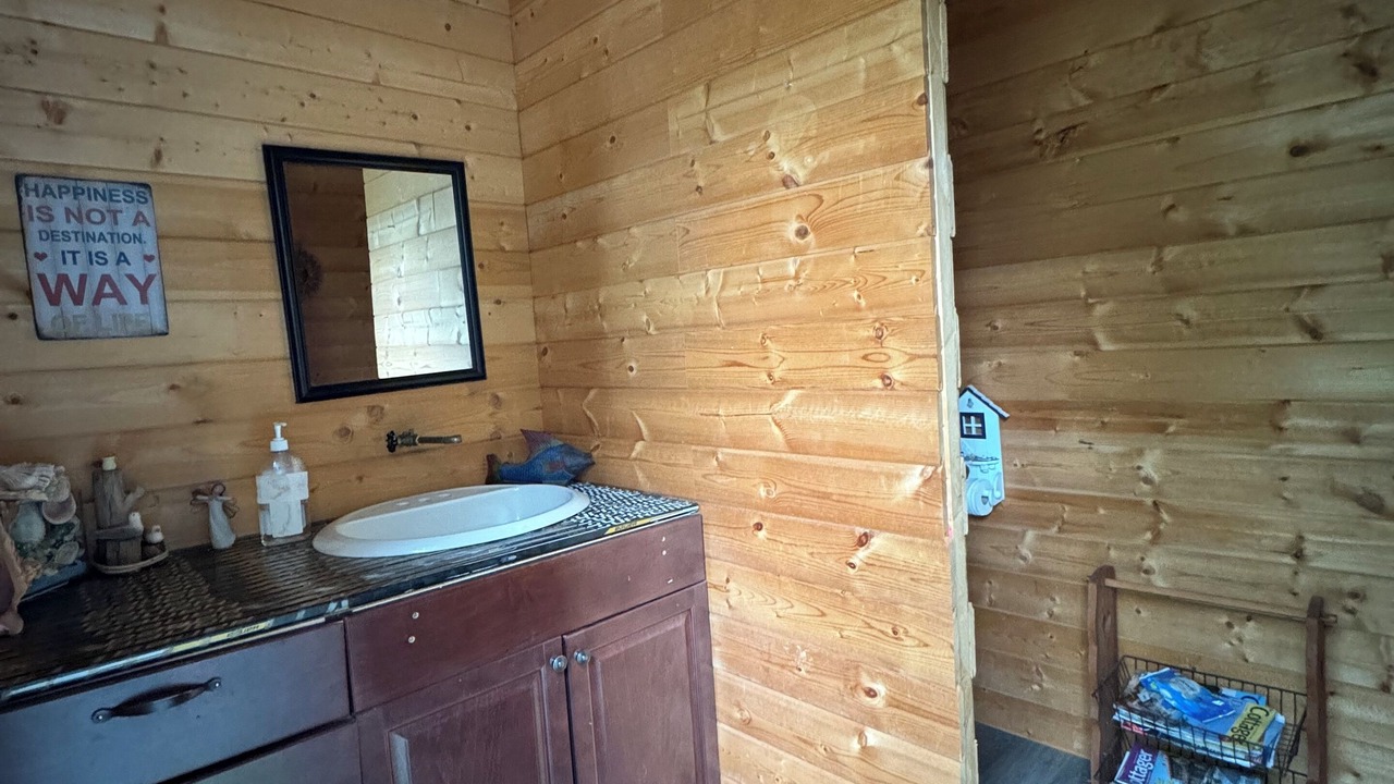 Photo of Bathroom in Kenora
