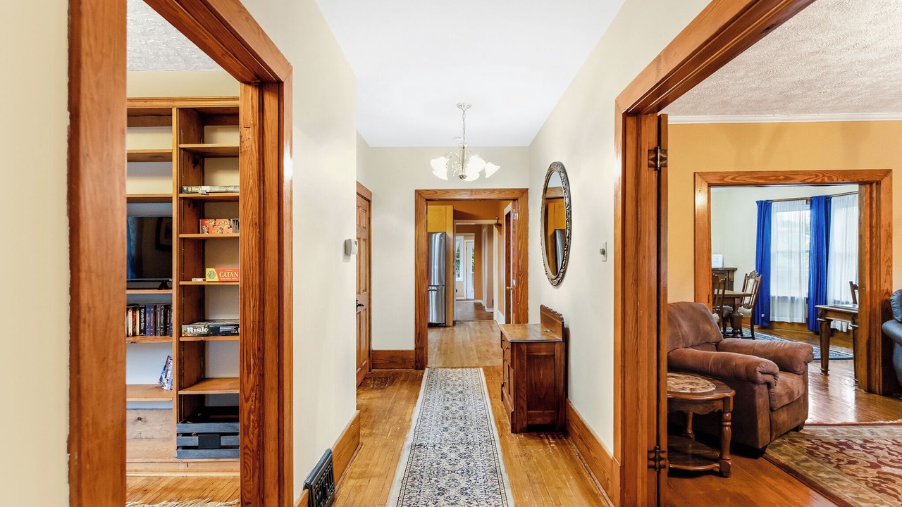 Photo of Livingroom in Manitoulin District