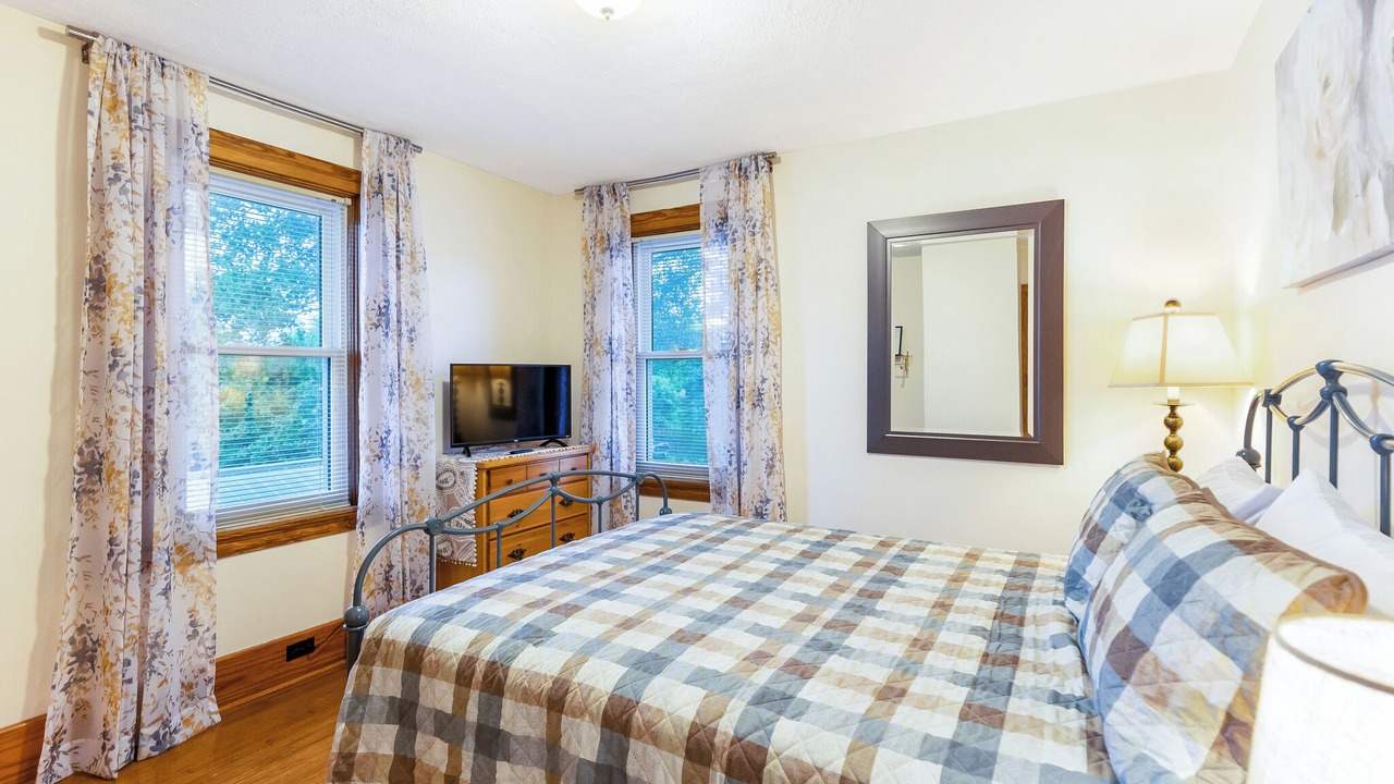 Photo of Bedroom in Manitoulin District