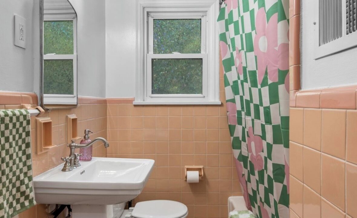 Photo of Bathroom in Anoka