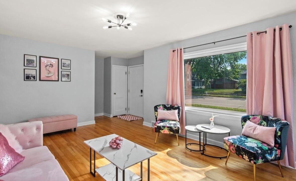 Photo of Livingroom in Anoka