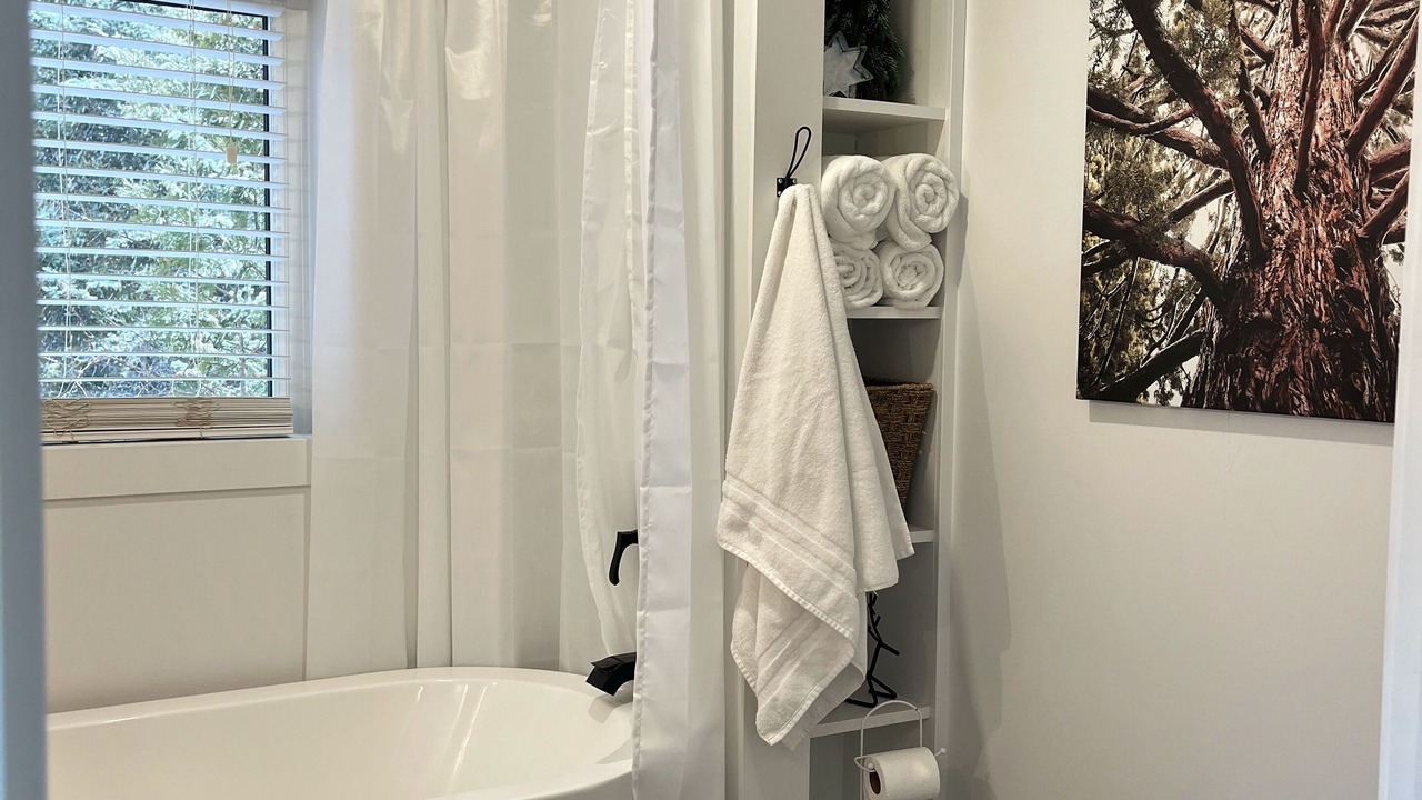 Photo of Bathroom in Tobermory
