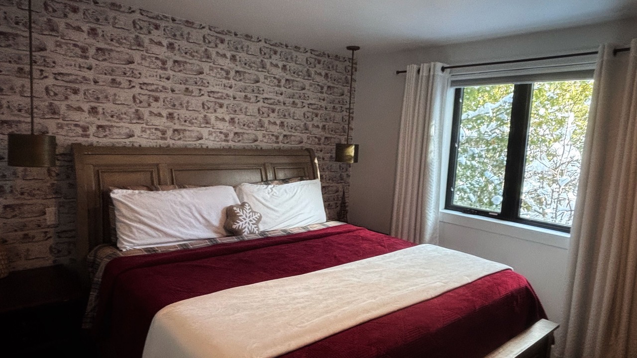 Photo of Bedroom in Tobermory