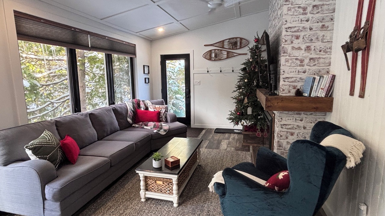 Photo of Livingroom in Tobermory