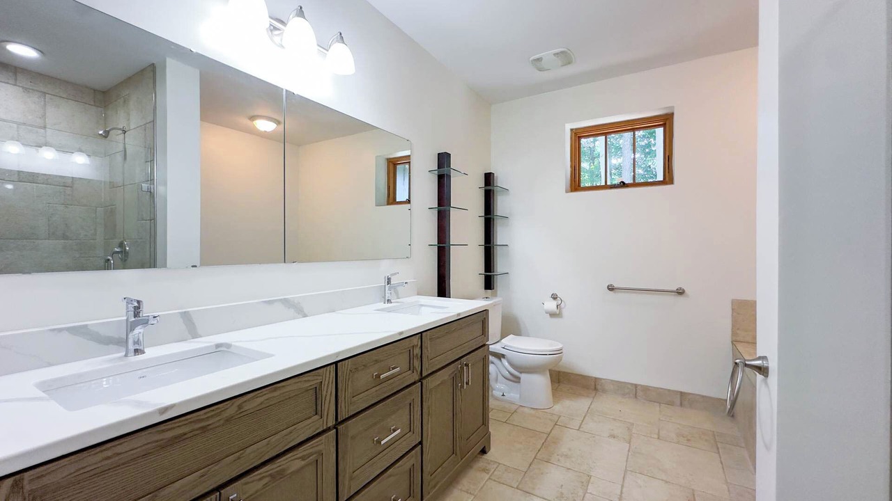 Photo of Bathroom in Bayfield
