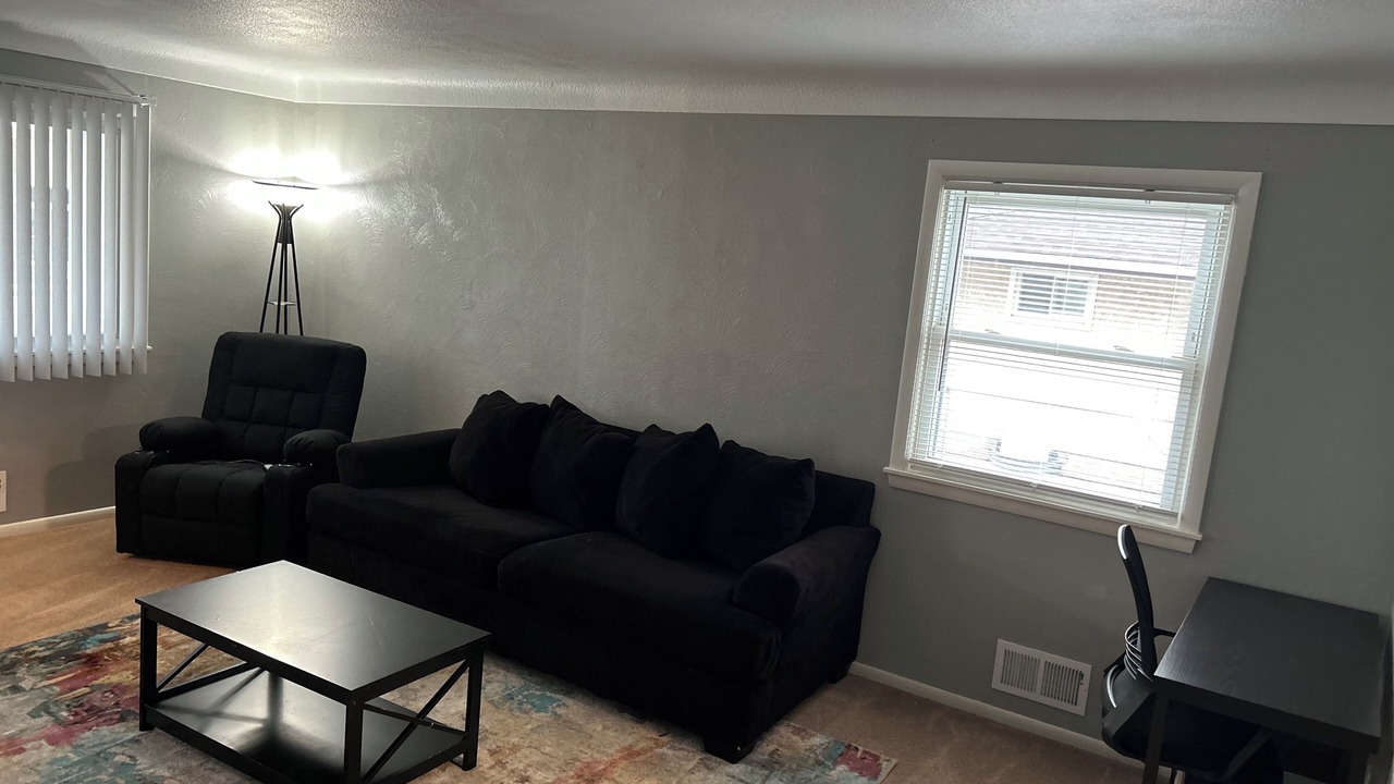 Photo of Livingroom in Maplewood