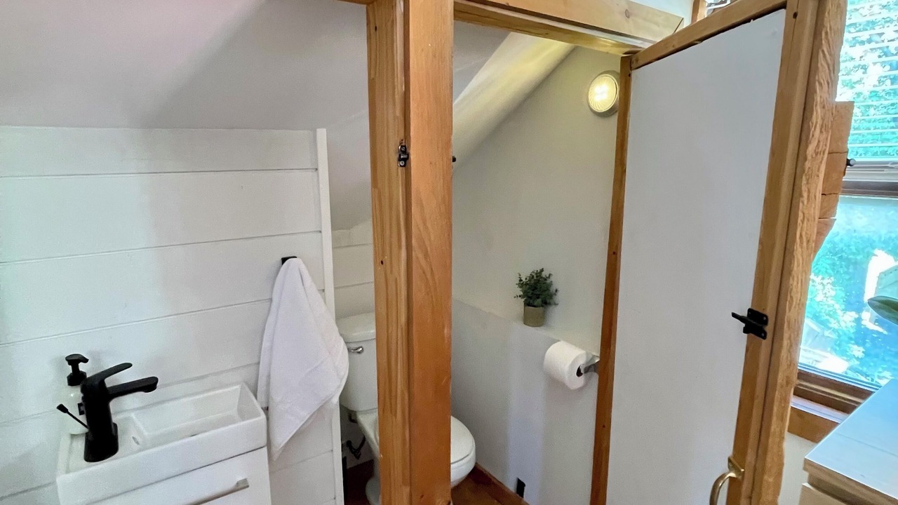 Photo of Bathroom in Tweed