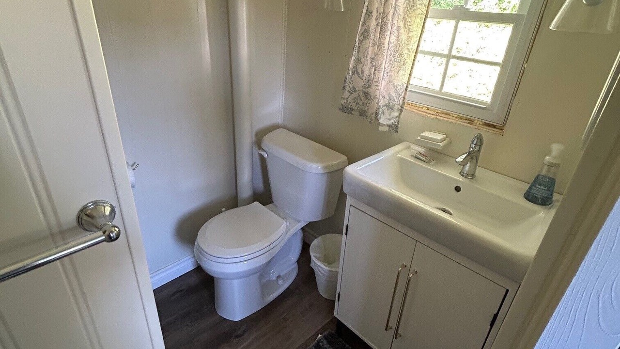 Photo of Bathroom in Port Colborne
