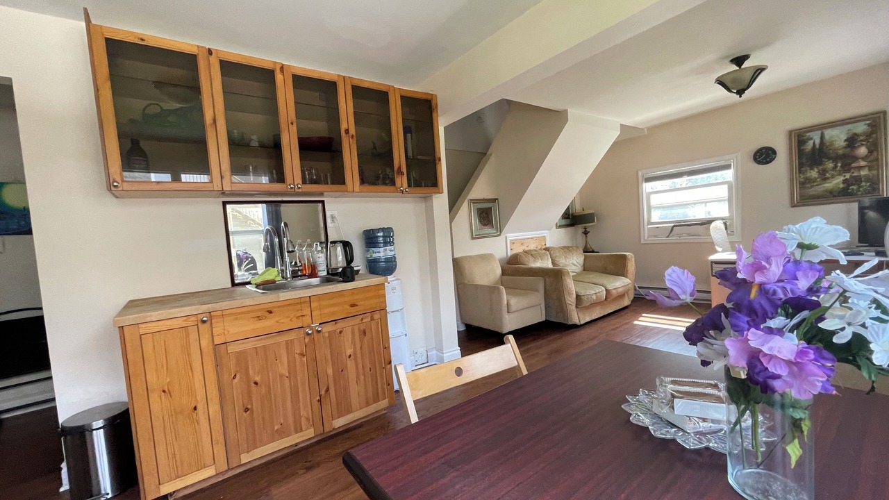 Photo of Livingroom in Seeleys Bay