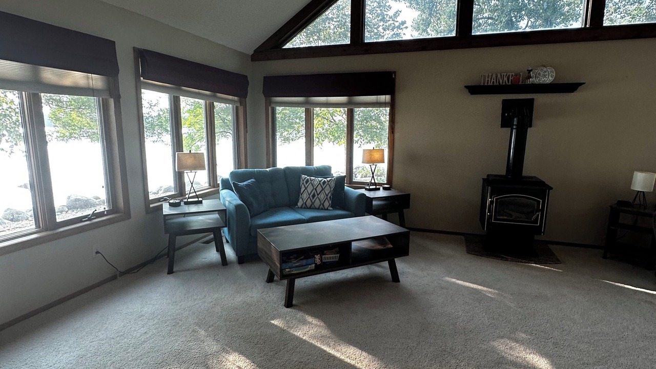 Photo of Livingroom in Ortonville