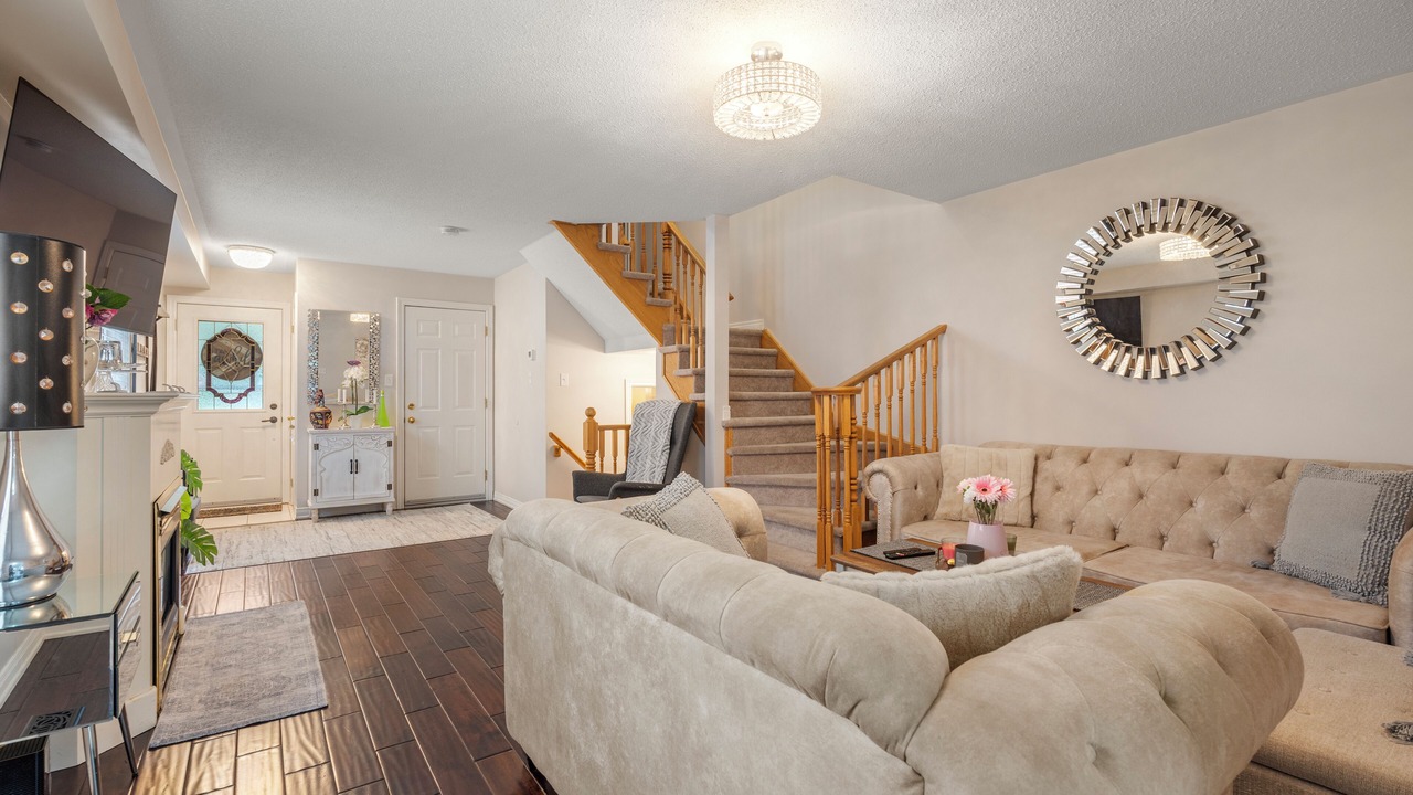 Photo of Livingroom in Watertown