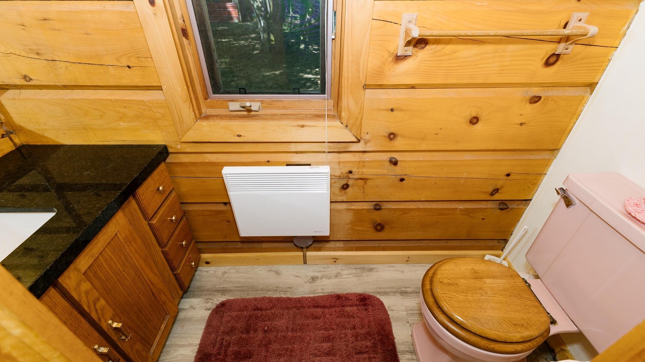 Photo of Bathroom in Haliburton