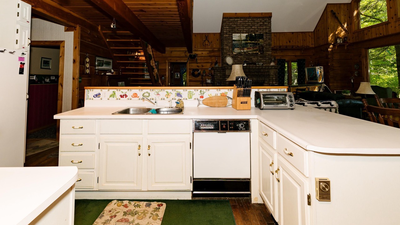 Photo of Kitchen in Haliburton