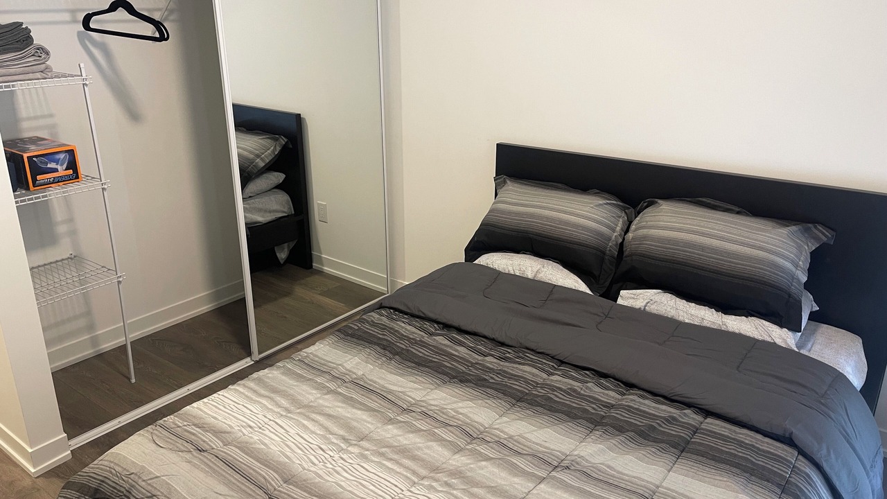 Photo of Bedroom in Brookhaven - Amesbury