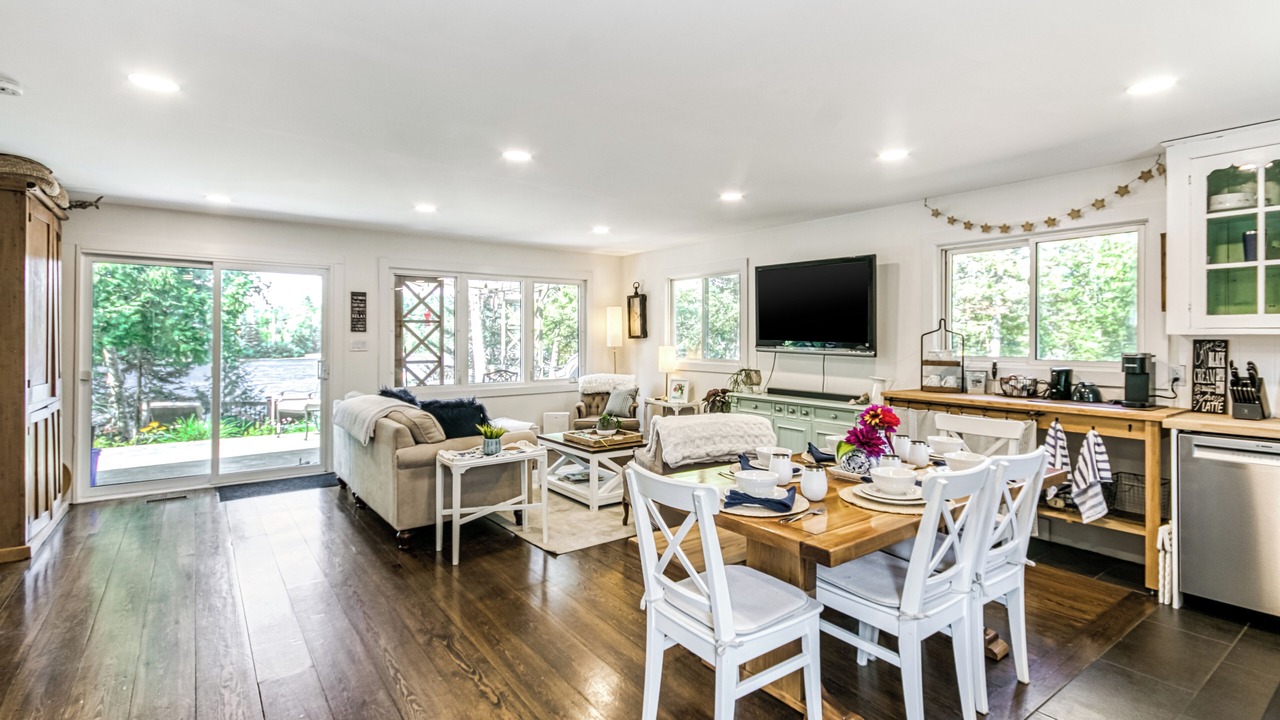 Photo of Livingroom in Sudbury District