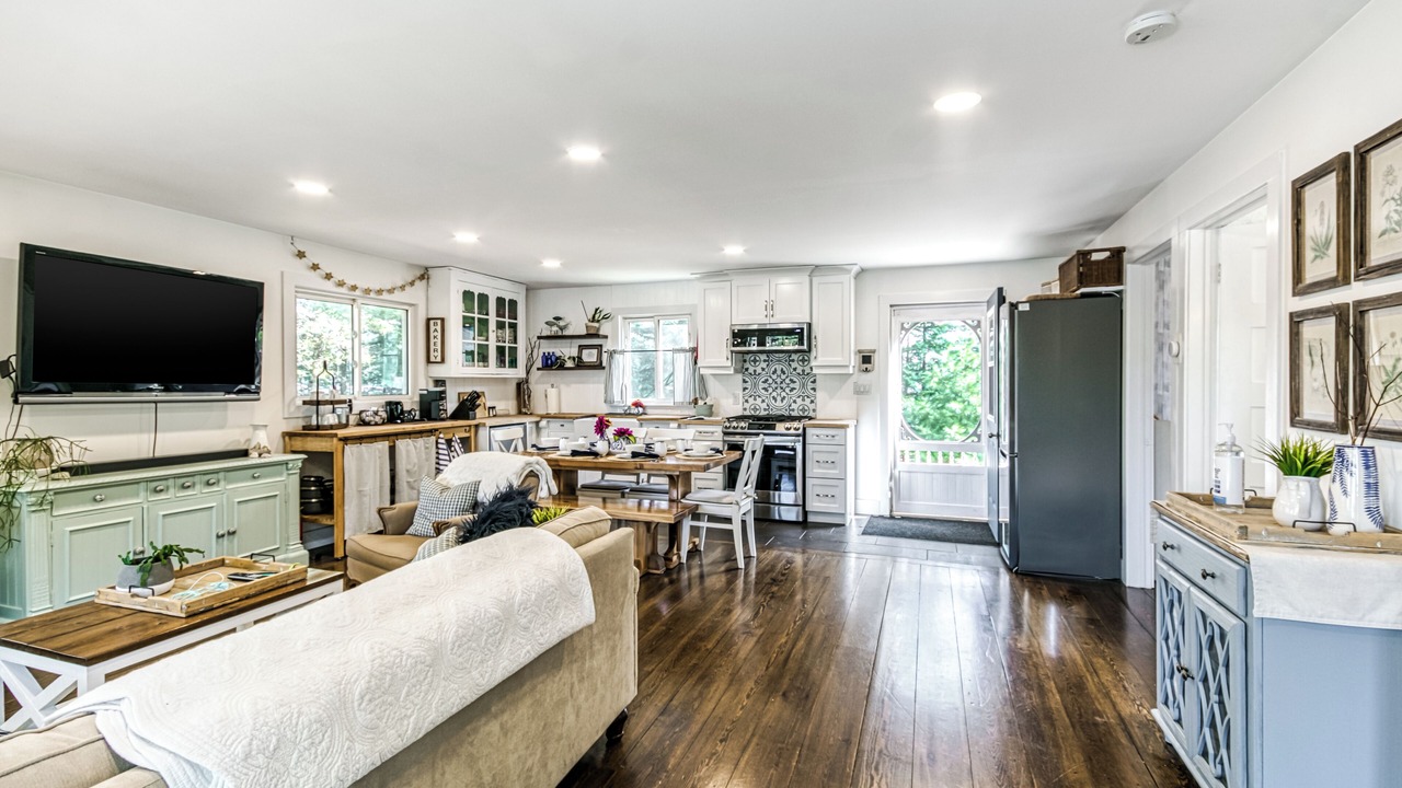 Photo of Livingroom in Sudbury District