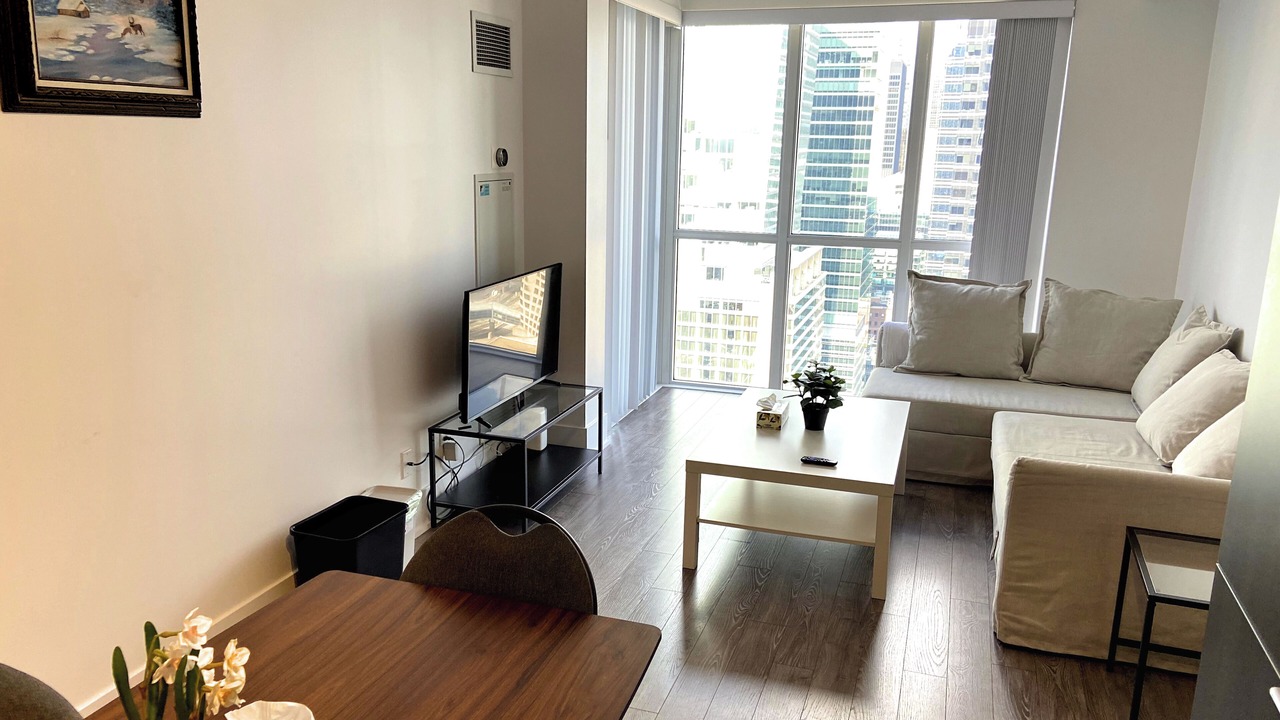 Photo of Livingroom in Toronto Entertainment District
