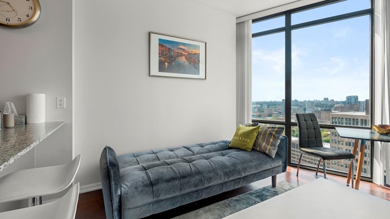 Photo of Livingroom in Bay Cloverhill