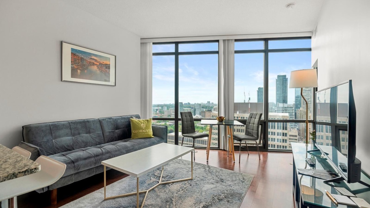 Photo of Livingroom in Bay Cloverhill