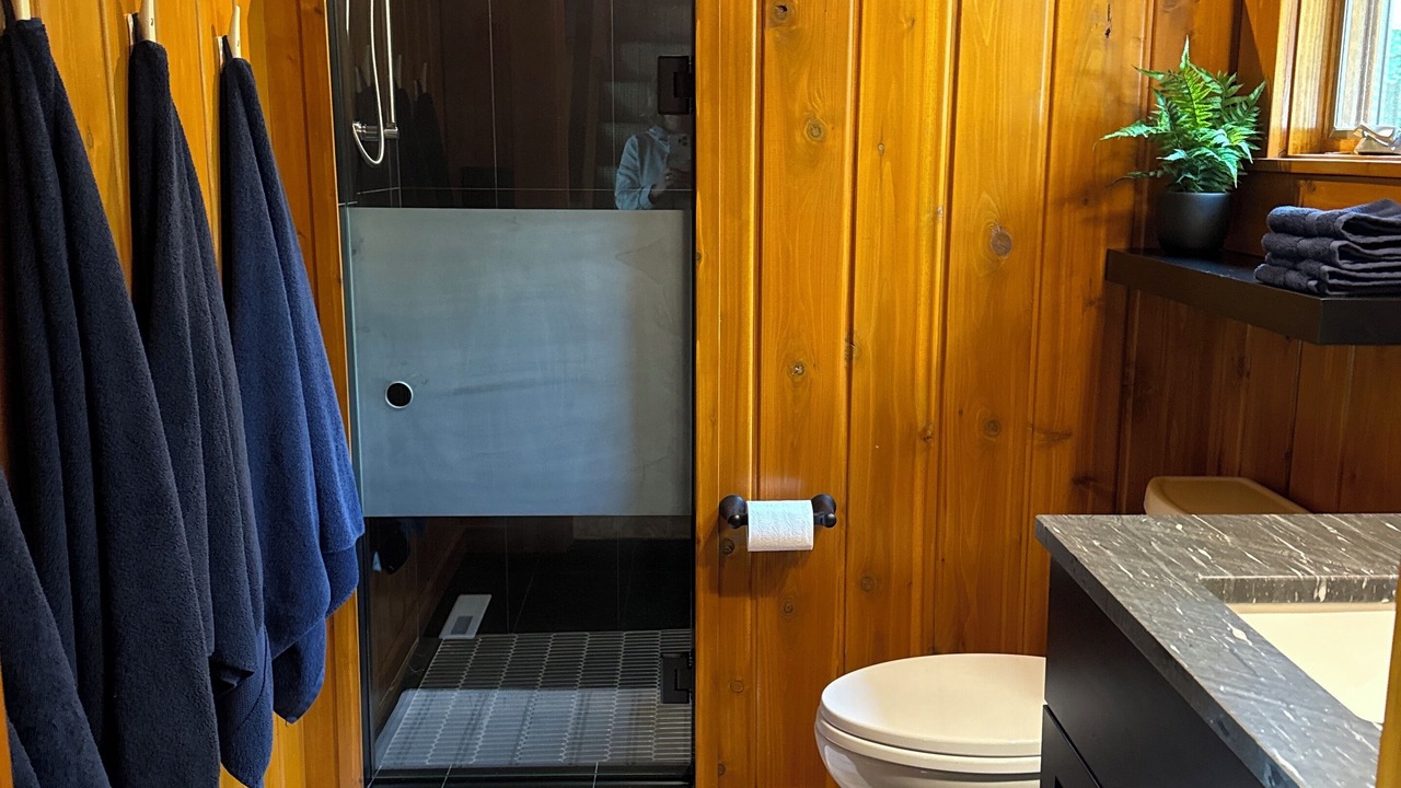 Photo of Bathroom in Crosslake