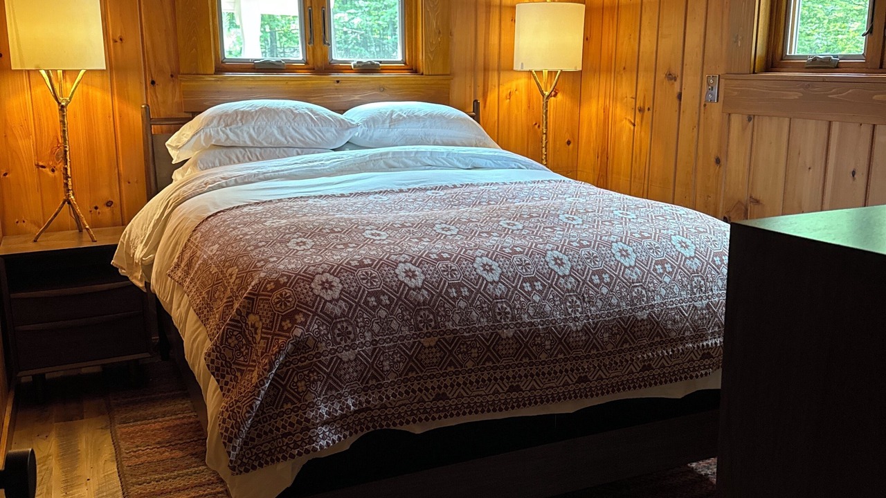 Photo of Bedroom in Crosslake