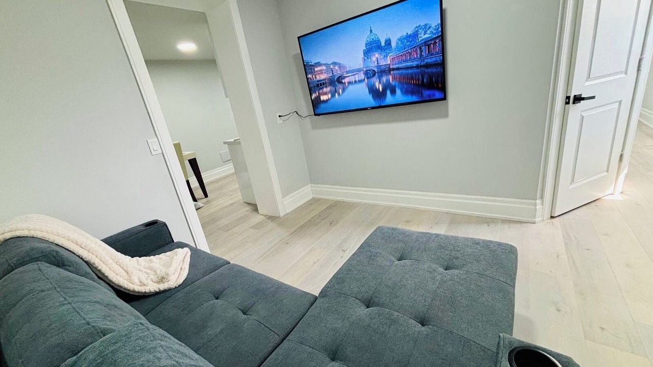 Photo of Livingroom in Etobicoke