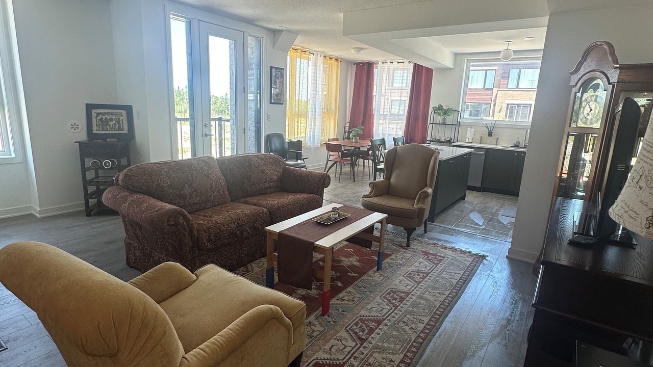 Photo of Livingroom in Barrie