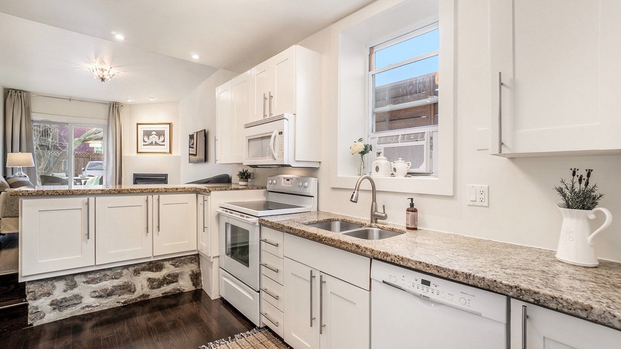Photo of Kitchen in Byward Market - Parliament Hill