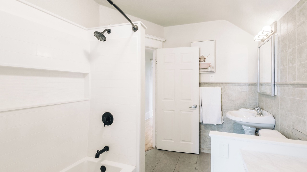 Photo of Bathroom in Payne - Phalen