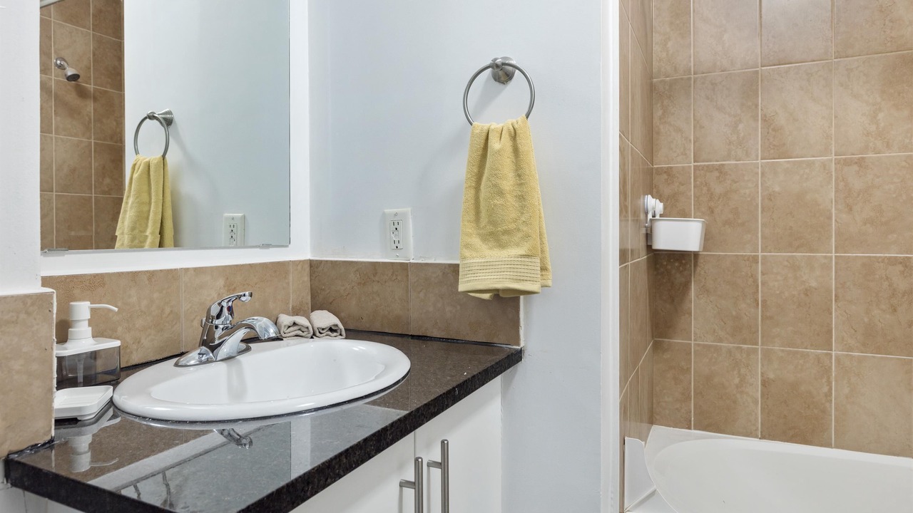 Photo of Bathroom in Byward Market - Parliament Hill