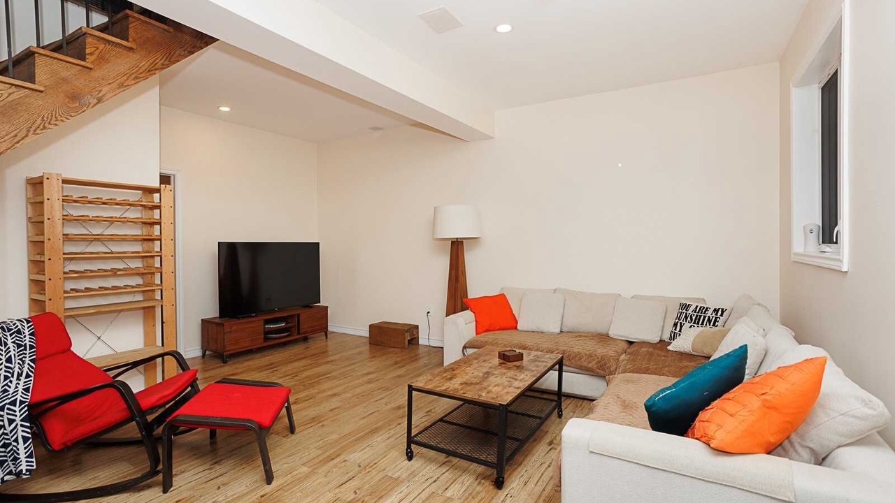 Photo of Livingroom in Roseneath