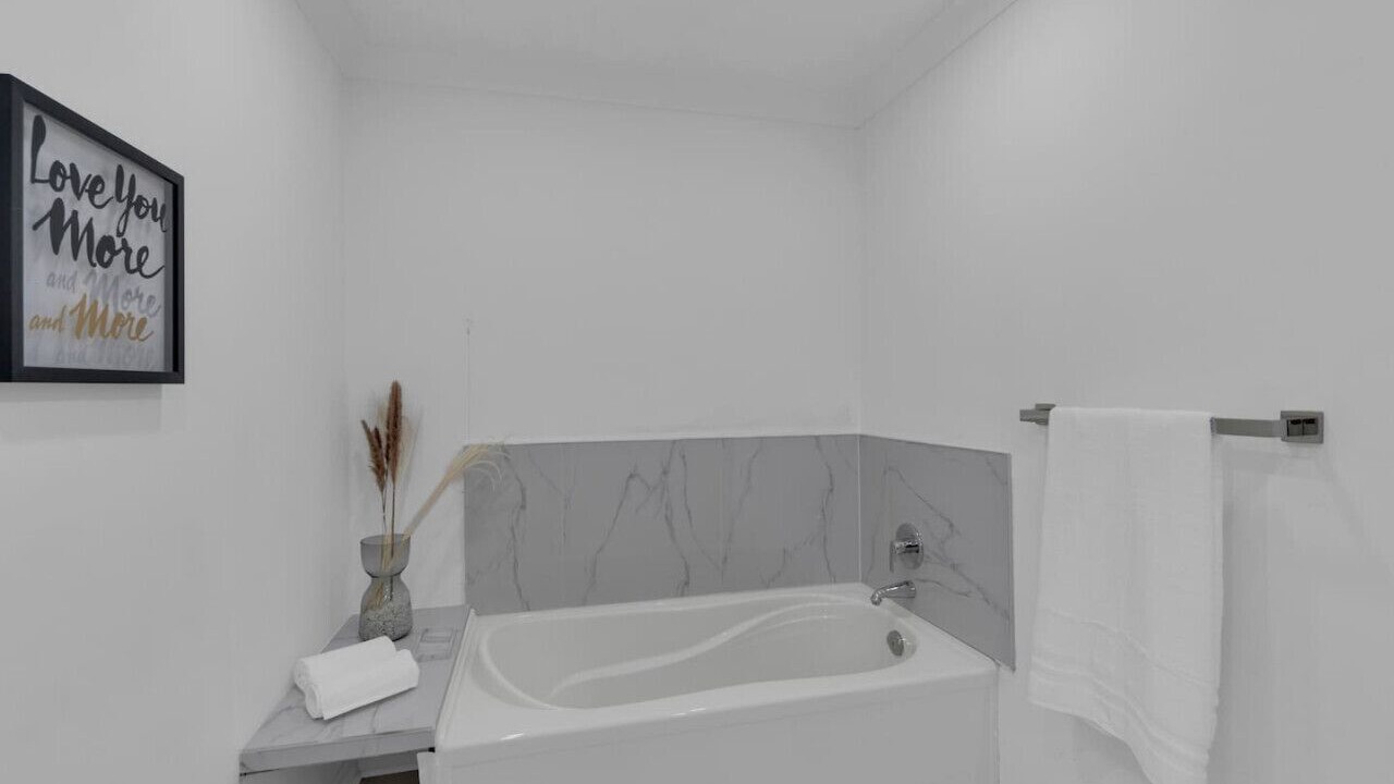 Photo of Bathroom in Erin Mills