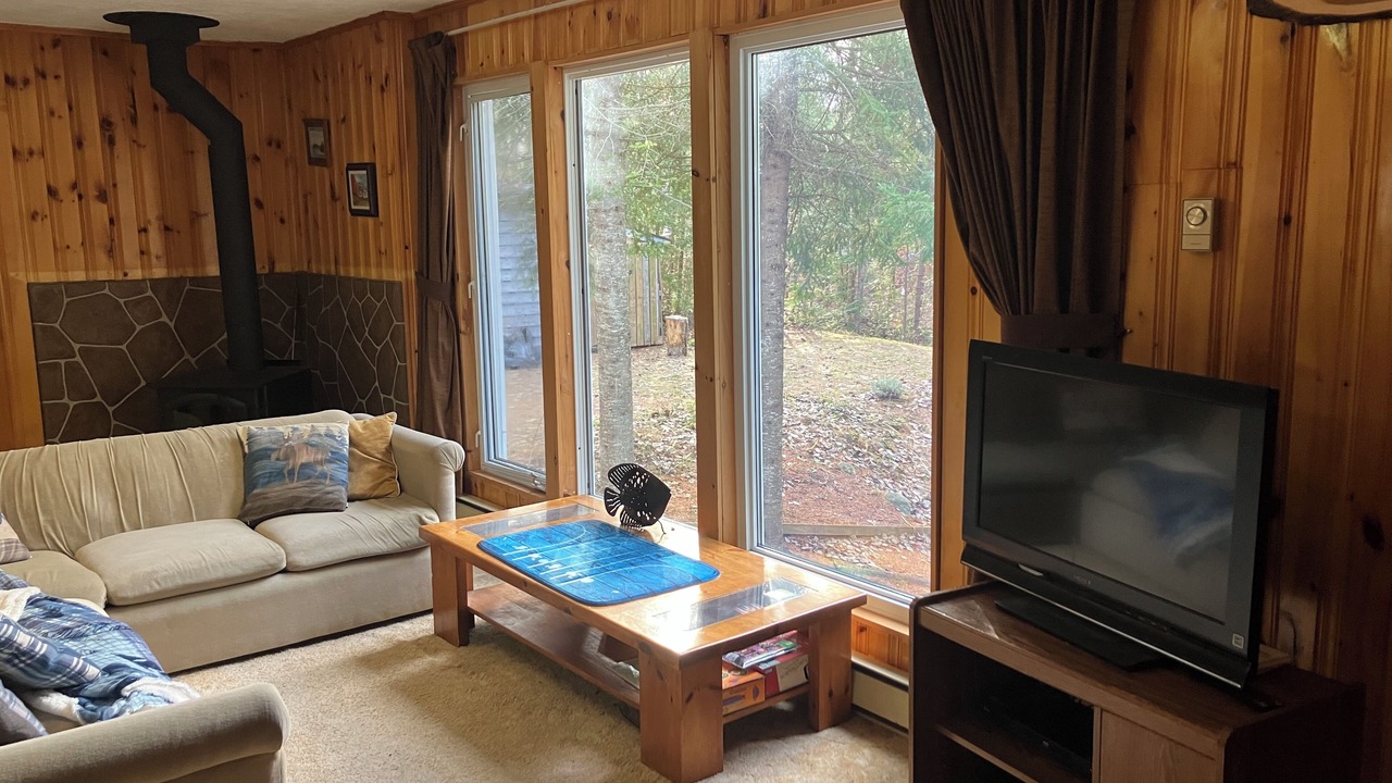 Photo of Livingroom in Madawaska Valley