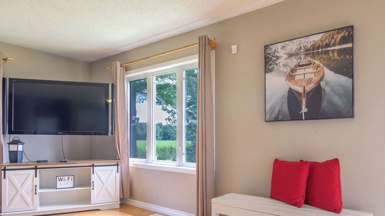 Photo of Livingroom in Trent Hills
