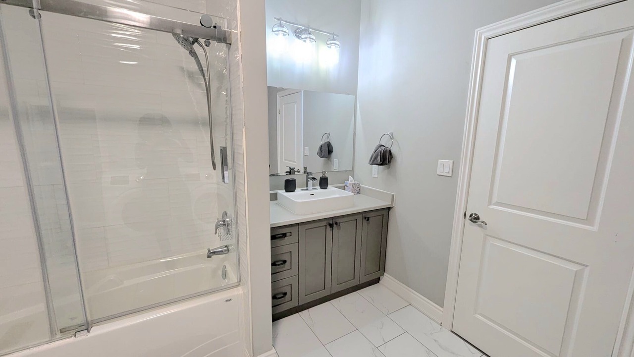 Photo of Bathroom in Tay