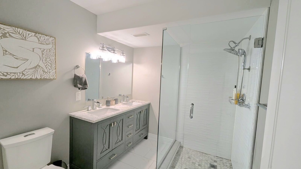 Photo of Bathroom in Tay