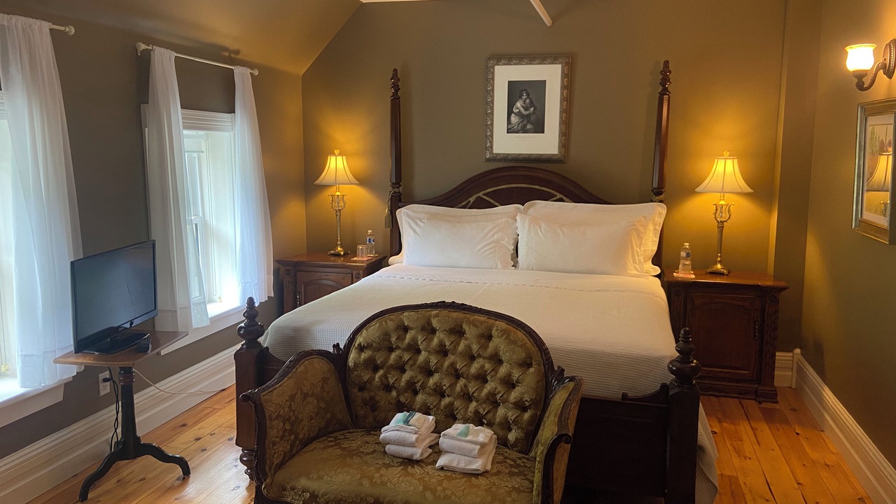 Photo of Bedroom in Manitoulin District